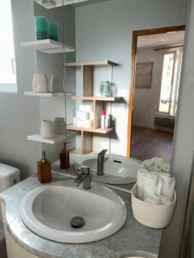 Home Up Pontoise Ngoại thất bức ảnh
