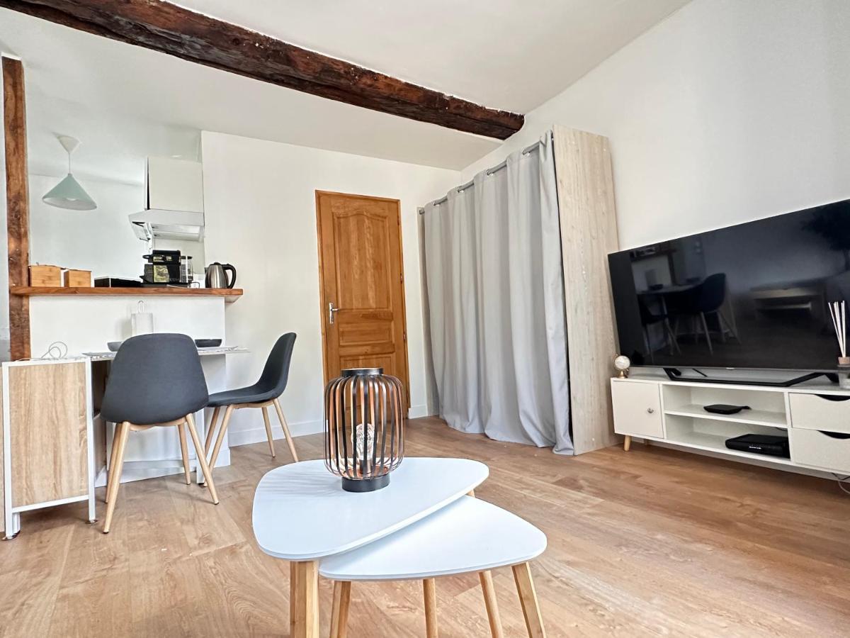 Home Up Pontoise Ngoại thất bức ảnh